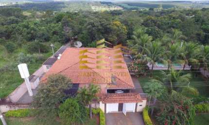 Chácara com 4 dormitórios sendo um suíte - Vale do Igapó - Bauru/SP.