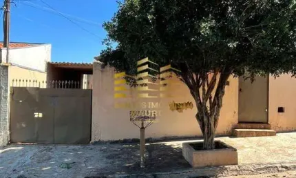 Casa com 3 dormitórios sendo um suíte e Edícula - Nobuji Nagasawa.