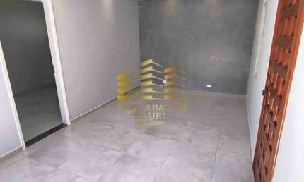 Excelente Residência com 3 Dormitórios sendo um suíte - Vila Industrial.