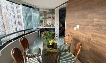 Apartamento Porteira Fechada em Andar Alto. Fino acabamento.