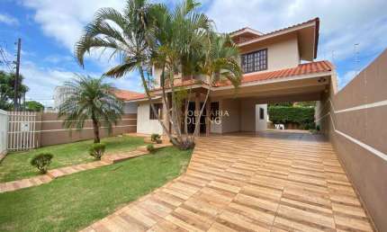 SOBRADO Á VENDA COM PISCINA, JARDIM PANCERA, TOLEDO - PR