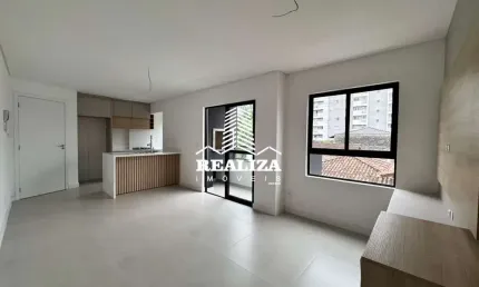 Apartamento à venda em Joinville-SC, Costa e Silva: 3 quartos, 1 suíte, 2 salas, 2 banheiros, 2 vagas, 80m². Confira já!