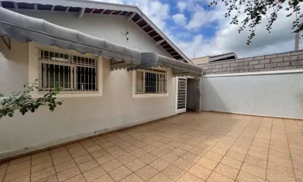 Casa térrea à venda no jardim dos oliveiras em campinas com 3 quartos.