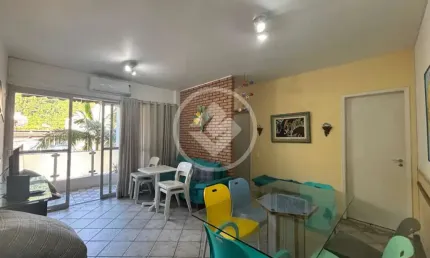 Apartamento de 93m², 03 dormitórios (01 suíte) com varanda a aproximadamente 50 metros da praia da Enseada, Guarujá - SP. codigo: 104662