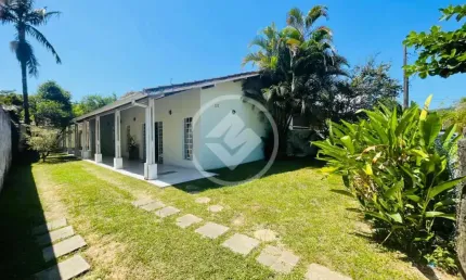 Casa com 4 quartos à venda na Rua Nicolau Antunes Pinto, 202, São Lourenço, Bertioga