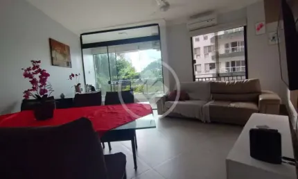 Belo apartamento a venda  a 50 m² da praia da Pitangueiras  e Enseada codigo: 117177