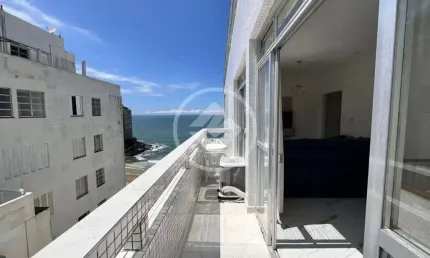 Lindo apartamento reformado em localização excelente em frente a Praia das Pitangueiras. Com restaurantes, galerias e praças a beira mar. codigo: 121597
