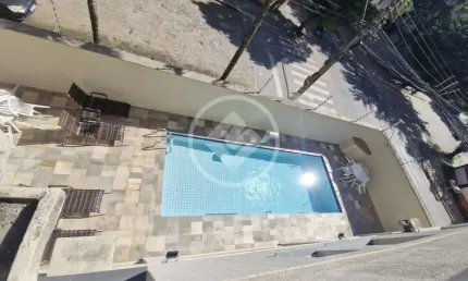 Apartamento a venda com 3 dormitórios e piscina próximo a praia da Enseada no Guarujá SP codigo: 126918
