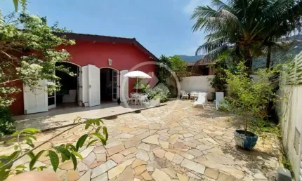 Casa á Venda 3 dormitorios na Praia do Lazaro ( R$ 850,000,00) . codigo: 112077