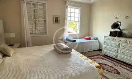LINDA CAS A VENDA CONDOMINIO GRANVILLE ENSEADA GUARUJÁ codigo: 132104