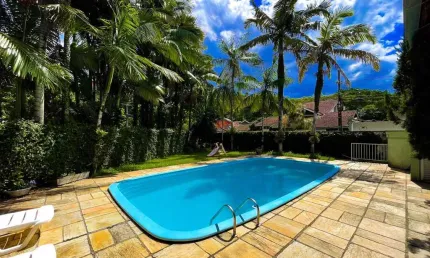 Casa para Venda em Blumenau, Garcia, 3 dormitórios, 1 suíte, 3 banheiros, 2 vagas
