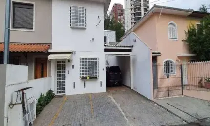 Casa em condomínio fechado com 2 quartos à venda na Vila Nova Conceição, São Paulo , 242 m2 por R$ 1.800.000