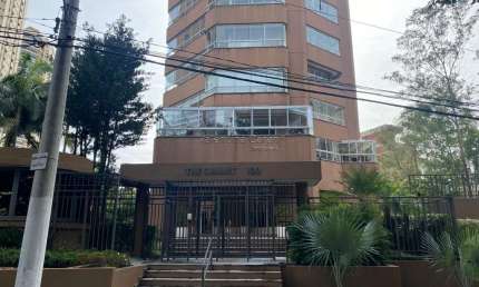 Apartamento à venda no Panamby, São Paulo  por R$ 2.390.000