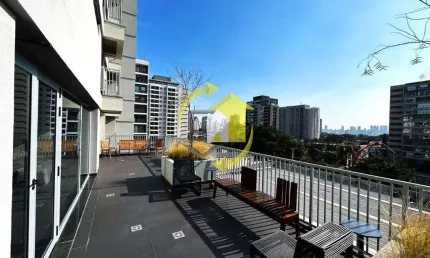 STUDIO NOVO EM MOEMA - METRÔ e SHOPPING a 20 PASSOS - 100% Mobiliado + INTERNET