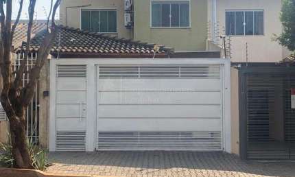 Sobrado com 3 dormitórios à venda, Parque Rita Vieira, CAMPO GRANDE - MS
