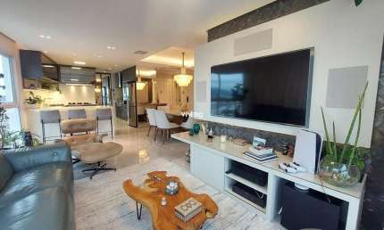 Sofisticado apartamento de 03 suítes em Balneário Camboriú