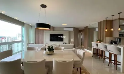 Apartamento com 4 dormitórios no centro de Balneário Camboriú