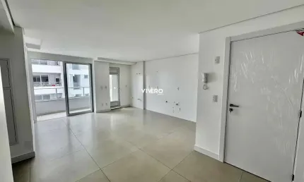Apartamento com 2 dormitórios na Praia Brava em Itajaí