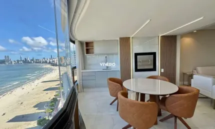 Apartamento frente mar com 4 dormitórios no Centro de Balneário Camboriú