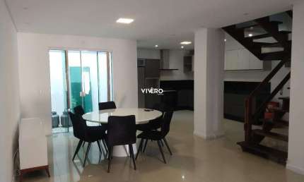 Aluguel de sobrado Triplex na Praia dos Amores Balneário Camboriú