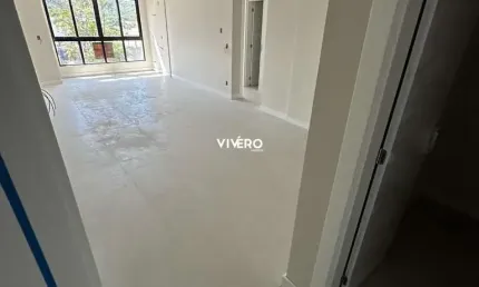 Apartamento com 2 suítes na Praia dos Amores em Balneário Camboriú