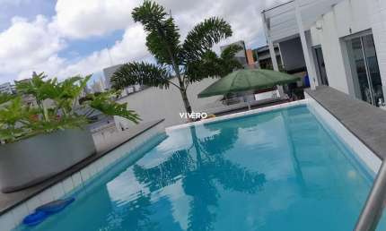 Excelente cobertura com localização privilegiada em Balneário Camboriú