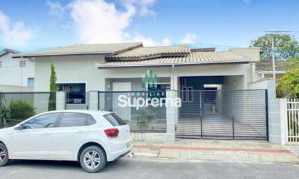 Casa com 3 quartos à venda na Rua Bolívia, 205, São João, Itajaí