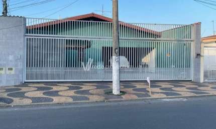 Casa comercial à venda na Avenida Adão Focesi, 444, Jardim do Lago, Campinas, 234 m2 por R$ 780.000