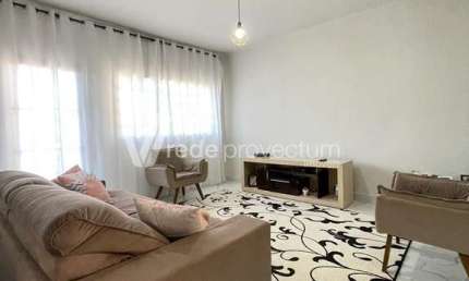 Casa com 3 quartos à venda na Rua Benjamin Maluf, 574, Jardim Carlos Lourenço, Campinas, 232 m2 por R$ 690.000