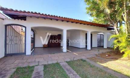 Casa com 4 quartos à venda na Rua Rubi, 63, Parque São Quirino, Campinas, 391 m2 por R$ 1.100.000