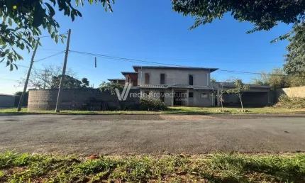 Casa em condomínio fechado com 4 quartos à venda na Rua Mariazinha Leite Campagnolli, 1, Parque Xangrilá, Campinas, 900 m2 por R$ 1.300.000
