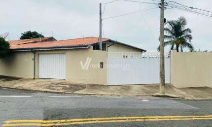 Casa com 3 quartos à venda na Rua Atiati, 10, Parque Universitário de Viracopos, Campinas, 192 m2 por R$ 550.000
