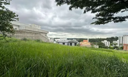 Terreno à venda na Rua Millôr Fernandes, s/nº, Jardim Ibirapuera, Campinas por R$ 188.000