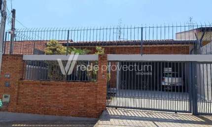 Casa com 3 quartos à venda na Rua Monsenhor Rafael Roldan, 173, Jardim do Trevo, Campinas, 220 m2 por R$ 729.000