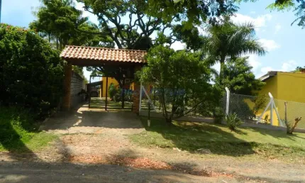Chácara / sítio com 4 quartos à venda na Amérope Benetti, 352, Caixa D´Água, Vinhedo, 400 m2 por R$ 1.300.000