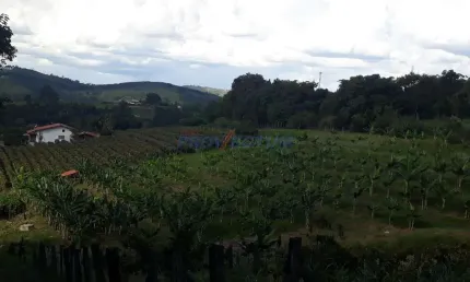 Chácara / sítio com 3 quartos à venda na Estrada Iguatemi, 142, Caixa D´Água, Vinhedo, 200 m2 por R$ 1.500.000