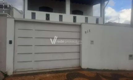 Casa com 3 quartos à venda na Rua Dona Rosa de Gusmão, 912, Jardim Guanabara, Campinas, 222 m2 por R$ 950.000