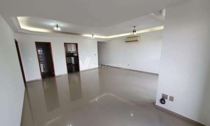 Apartamento com 4 quartos para alugar na Rua Hermantino Coelho, 901, Mansões Santo Antônio, Campinas, 150 m2 por R$ 5.500