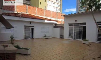 Casa para reforma com terreno amplo - Centro - Araçatuba