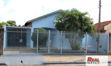 Casa com 3 dormitórios à venda, 191 m² por R$ 300.000,00 - Santana - Araçatuba/SP