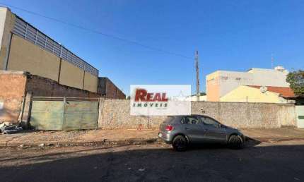 Ótimo terreno em avenida comercial - 697,30m² - Araçatuba-SP