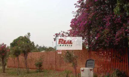 Rancho em construção no Condomínio Riviera da Barra em Santo Antonio do Aracanguá. Aceita permuta por imóvel em Araçatuba