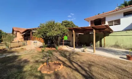 Casa com 3 quartos à venda na Carlos Dias Ribeiro, 590, Várzea, Lagoa Santa por R$ 1.400.000