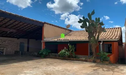 Casa com 3 quartos à venda na Professor Ubiratan Viana Novais, 325, Vila Maria, Lagoa Santa por R$ 390.000