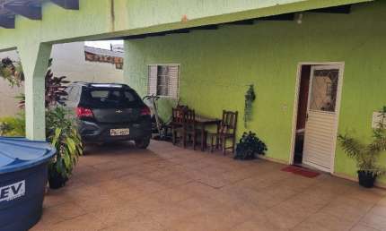 A&M IMOVEIS VENDE EXELENTE CASA NO CONDOMINIO MANSOES SOBRADINHO