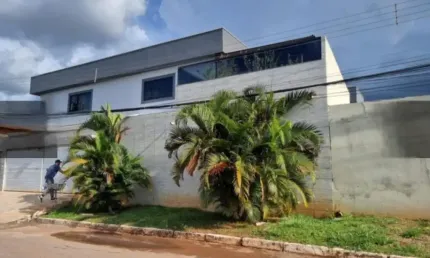 A&M IMOVEIS VENDE EXELENTE CASA NO CONDOMINIO SERRA AZUL AO LADO  COM LAZER COMPLETO AO LADO DA ADMINISTRAÇAO