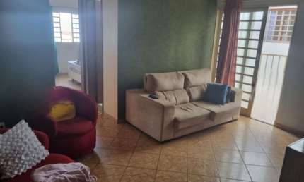 A&M VENDE EXELENTE APTO NO SETOR DE MANSOES OTIMA LOCALIZACAO