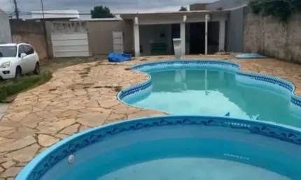 A&M IMOVEIS VENDE EXELENTE CASA EM CONDOMINIO FECHADO COM LASER COMPLETO