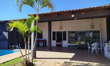 A&M IMOVEIS VENDE OTIMA CASA SETOR MANSOES COM PISCINA