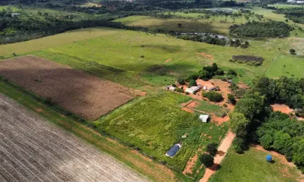A&M IMOVEIS VENDE EXELENTE FAZENDA EM PLANALTINA DE GOIAS COM 49.86 HECTARES